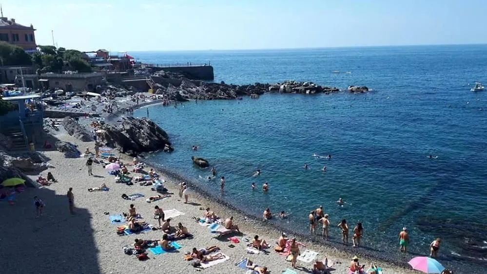 Casetta Sopra Il Mare Genova